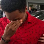 男大生凌晨走7小時打工 佛心老闆將車免費送他