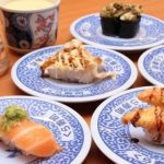 去吃藏壽司…差4盤可以轉轉蛋!腦婆秒開大絕「洞口來回抽插3次」…下一秒老公哭了!