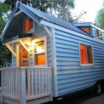 迷你小屋只有5.6坪 但是一打開門你就會發現其實是豪宅