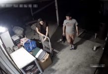 看到最後狗狗可愛的樣子真的會讓人會心一笑!