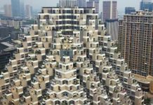 厲害了我的國!強國這棟建築「豪建成金字塔」 結果住戶爆料:不能做飯…
