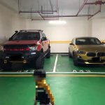 越野硬漢貼牆停!和BMW X2「互相尊重」被萬人讚爆 老司機秒揭亮點