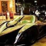 杜拜王子擁絕版超跑「全球僅此一輛」百公里加速僅1.4秒,華人中只有成龍能借!