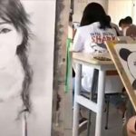 大家都在素描「只有他畫風不太對」! 看過去驚見「高手在人間啊」