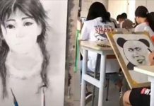 大家都在素描「只有他畫風不太對」! 看過去驚見「高手在人間啊」