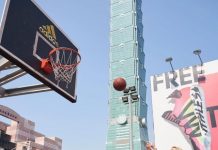 真人版晴子!奎丁「性感球衣」解放逆天長腿 網嗨:想打球