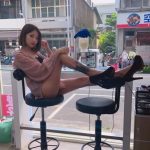 路上捕獲超優質檳.榔西施, 忍不住下車買瓶結冰水…網神出傳送門:真的正❤️