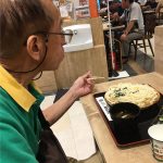 女兒不懂老爸幹嘛一直穿舊Polo衫 翻到舊照片秒哭