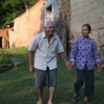 擇一人終老!105歲阿公「5歲娶童養媳」互訂終生 牽手99年「從不吵架」暖哭全網:珍惜眼前人