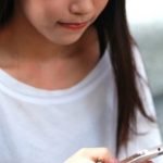 學長開會大喊「妳x頭露出來了!」同學全都轉頭看…女大生羞愧落淚