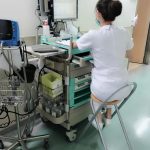 網上瘋傳一張護理師背影照,一轉正面「超可愛」…秒神出傳送門:已戀愛❤️