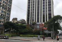 幫繳百萬貸款!媽媽冷冷地說「房子要留給妳弟弟」 她不甘心「想要告上法院」網友阻止:賺到了