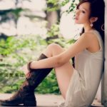 男友媽要求女友下跪道歉,他:「跪一下又沒損失,我已經很好了,沒嫌她賺得比我多!」反遭網友全砲轟!