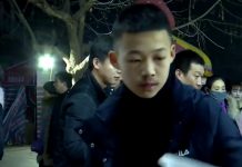 國二男跟媽借3600擺攤 「8天狂賺7.8萬台幣」 網:天生商人!