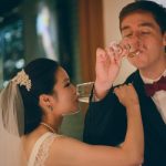 15年兄弟只包2600!新娘美送「要老公絕交」直呼厚臉皮 翻開禮金簿喊「看看我閨蜜」:比他們強太多