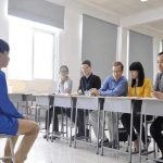 面試官: 一個蛋糕平均分給5個小朋友, 只能切3刀, 怎麼切合適?考驗你的情商