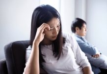 孝順男友買房送單親媽,女友知道後竟「砸吹風機」怒罵:媽寶沒擔當!