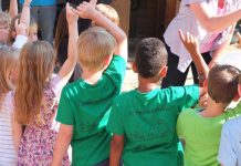 載女兒到托兒所!粗心爸「下午要接人」老師傻眼:孩子今天沒有來… 找到人「卻已沒了呼吸」