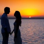 一定要注意!中年以後,遠離3種異性,否則關係很容易越界😟