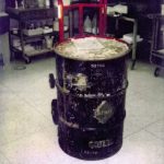 好奇撬開158kg鐵桶「驚見20歲懷孕女子」姊妹爆哭:終於找到妳😭