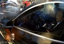 BMW硬塞機車區!正義騎士敲窗提醒「駕駛竟是王世堅」嚇花容失色「咕噥幾句就逃跑」本人回應了