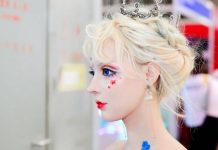 「真人芭比」 土豪砸400萬讓她直播卸妝「露出素顏」瞬間嚇跑百萬網友