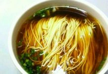 妻子要和丈夫離婚!辦手續前婆婆「煮麵條」 吃到碗底妻子恍然大悟