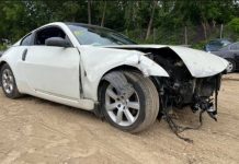 把跑車借第一次約會的妹子開「回來只剩引擎」找警察問真相後崩潰了…