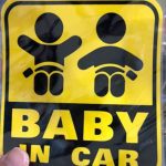 「Baby in Car」其實「不是給後方駕駛」看的!真正用途是…