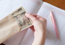 女朋友現在23k,我剛畢業暫無收入,家庭財富大概80k,如何委婉勸說女友當一個「家庭主婦」?