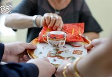 堅持要拿聘金!婆婆不甘願「勉強掏12萬」臭臉到底 兩家互不相讓「媳婦親自出馬」安撫:換28年自由