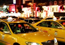 怕家人擔心…失業男偷開計程車「竟載到老婆」 她「淡淡回話」夫眼眶秒紅