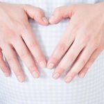 不準媳住月中!婆婆怒吼「否則斷絕關係」鬧得鄰居皆知 人妻活在焦慮中「網嘆已經生病」