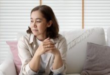 小姑們不放過她!人妻求婆婆「去養老院度晚年」不願再奉養 崩潰喊「我快60了不能為自己活嗎」