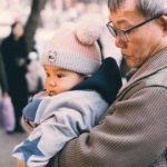 爺爺發現孫子「不像自己兒子」!偷偷去做DNA鑒定 結果出來「媳婦怒了」奶奶慌了