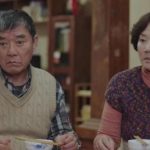 退休月入4萬5!老伴卻告訴兒子「只有1萬5」 我去兒子家「吃一頓晚餐」懂了:老伴真聰明