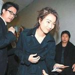 嫌老人住房!50歲女星「堅持80歲母親住小房子」 照片曝光被讚「娛樂圈最孝順女兒」