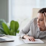 不用再假笑了!研究指出:「臭臉」的人工作效率更高 關鍵優勢「升遷機會大」容易當主管