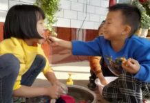 9歲的姐姐早當家!她帶弟弟「菜市撿菜葉」給爸慶生 魚販好心送兩條魚卻「吃出10萬存單」救了媽媽