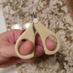 這麼短怎麼剪?他買剪刀「發現刀片僅1cm」傻眼想客訴 專業網友揭用途「真的超好用」:沒它不行