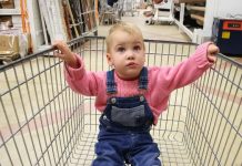 4歲孩子在超市「先喝水後結賬」!被要求10倍賠償 爸爸3句話「顯高情商」經理轉怒為笑忙道歉