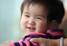 新手爸姓「蟻」幫兒取名想破頭!網友腦洞大開「狂用諧音幫取」有夠鬧~