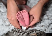 想兒女成雙!妻怕痛喊「不敢再生第二胎」身體承受不了 老公抱怨「妳不能勇敢一點嗎」:別人都可以