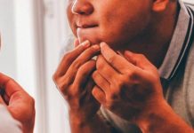 人妻揪尪「背後痘破掉」心寒提離婚!「老公通訊紀錄曝」網友汗毛直豎:女人第6感太可怕