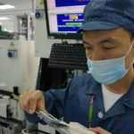 剛教會徒弟就開除老師傅!辭職前一晚「摸了遍機器」 隔天老闆傻了眼:損失大了