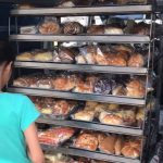 童年放學必買! 網回憶「古早味麵包餐車」嘆:快找不到了 你記憶中的古早小吃是什麼?