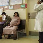 算命說是公主命!迷信婦「為等時辰羊水流乾」就是不進產房 硬撐17小時後「孩子終於出世」卻後悔終生