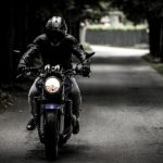 騎車載妻小返鄉過節!天兵尪「騎了2小時、狂飆80公里」後轉頭大驚:老婆人呢?