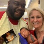 顧兒護理師好眼熟 新手爸翻「童年舊照」恍然:30年前也是妳!