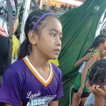 買不起球鞋!11歲女孩「膠布纏腳當鞋」還畫NIKE勾勾 忍痛奪3金牌「球鞋廠商得知後」結局太感人